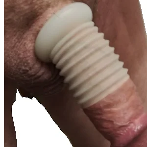 new non bonepressed erect length 9.1 inches (Febuary 16, 2010).webp